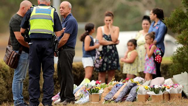 אביה של הנערה שנרצחה באוסטרליה איה מסארוה מדבר (צילום: News Corp Australia)