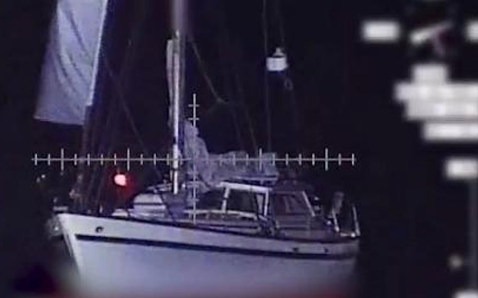 The French sailor's yacht, stranded at sea (Photo: IDF Spokesperson's Unit  )