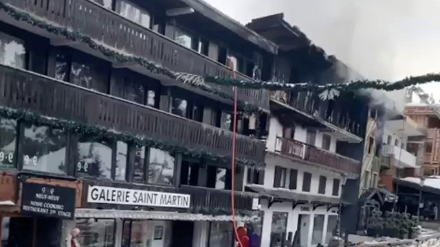 צרפת שריפה אתר סקי קורשבל הרי האלפים הרוגים פצועים (צילום: רויטרס)