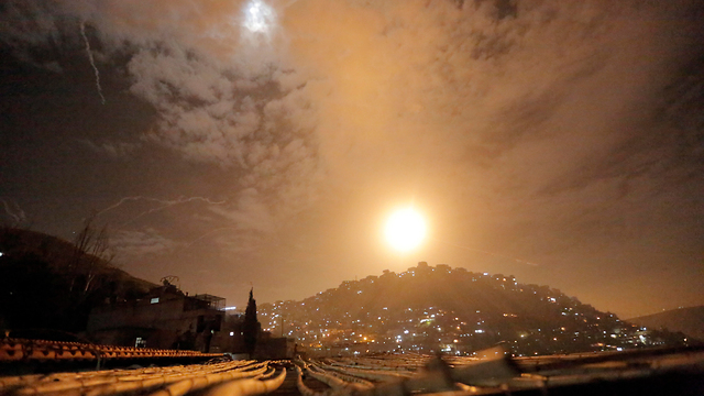 IAF attack overnight Monday near Damascus (צילום: EPA)