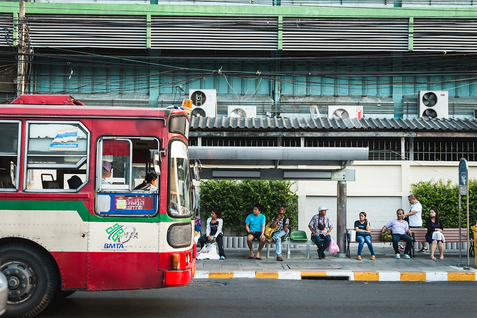 תחנת אוטובוס, תאילנד (צילום: shutterstock)