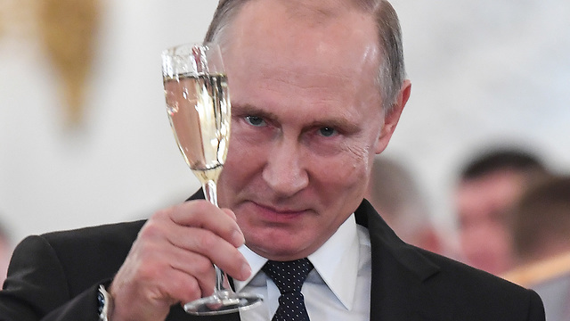 ולדימיר פוטין נשיא רוסיה (צילום: AP)