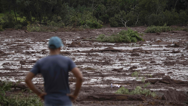 קריסת הסכר בברזיל (צילום: AFP)