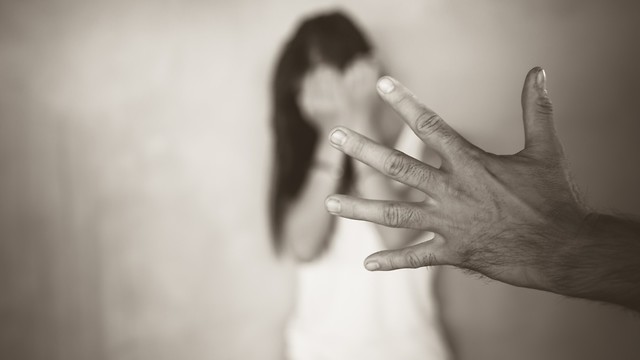 אילוס אונס/התעללות אונס תקיפה מינית אלימות אישה נשים (צילום: shutterstock)