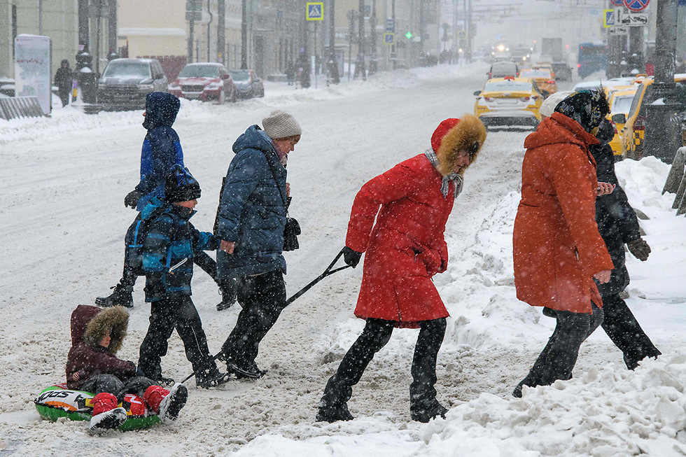 שלג מוסקבה רוסיה חורף (צילום: AFP)