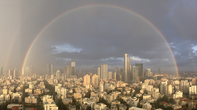 Радуга в Тель-Авиве. Фото: Алон Коэн