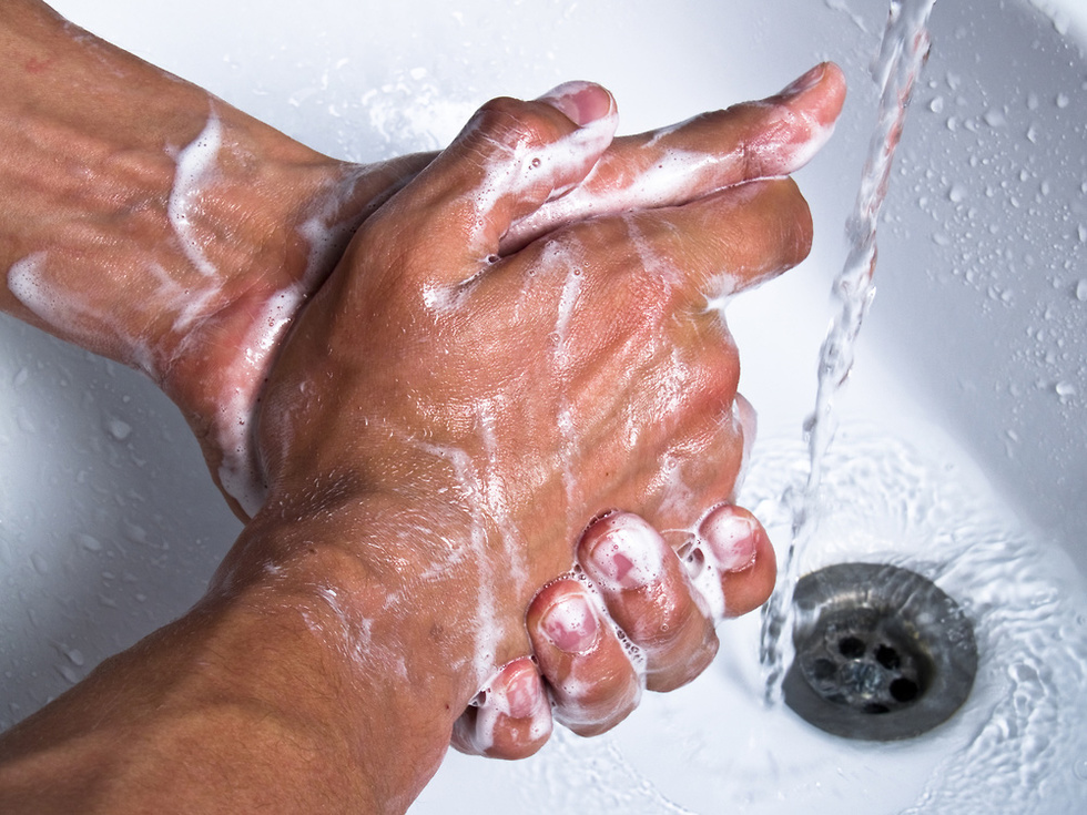 שטיפת ידיים (צילום: shutterstock)