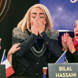 בילאל ברגע הזכייה בקדם אירוויזיון בצרפת | צילום: AFP