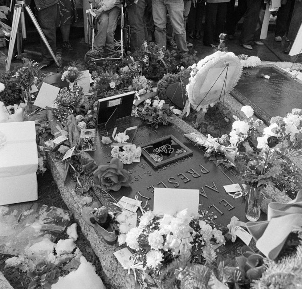 Надгробие Элвиса Пресли. Фото: AP