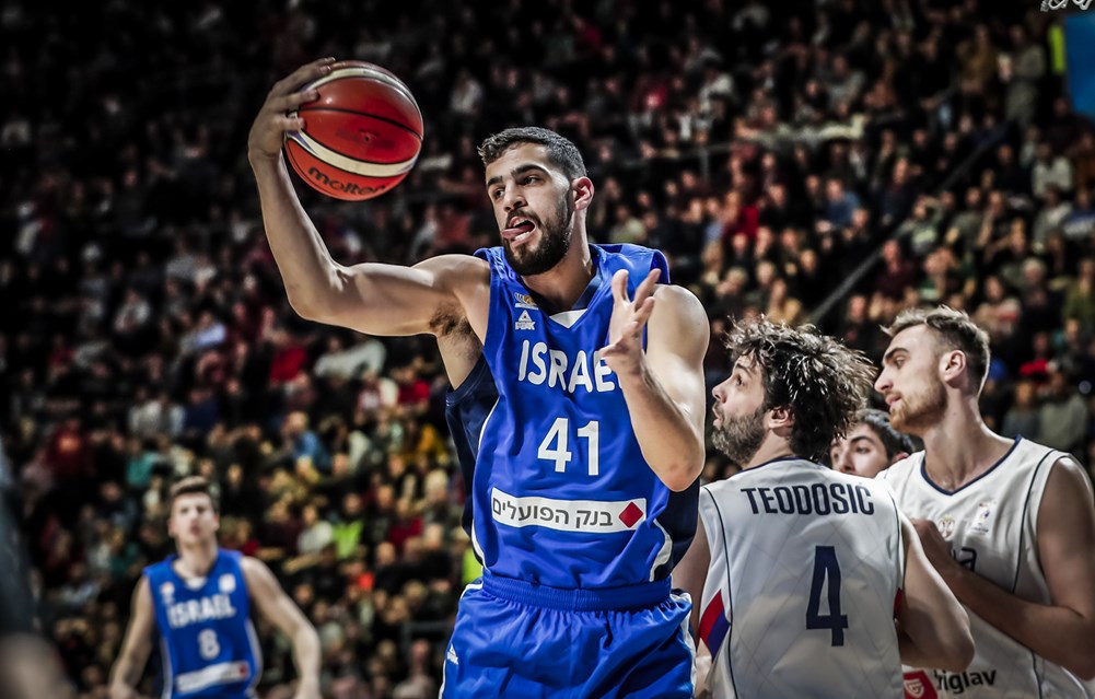 תומר גינת נבחרת ישראל (צילום: FIBA.COM)