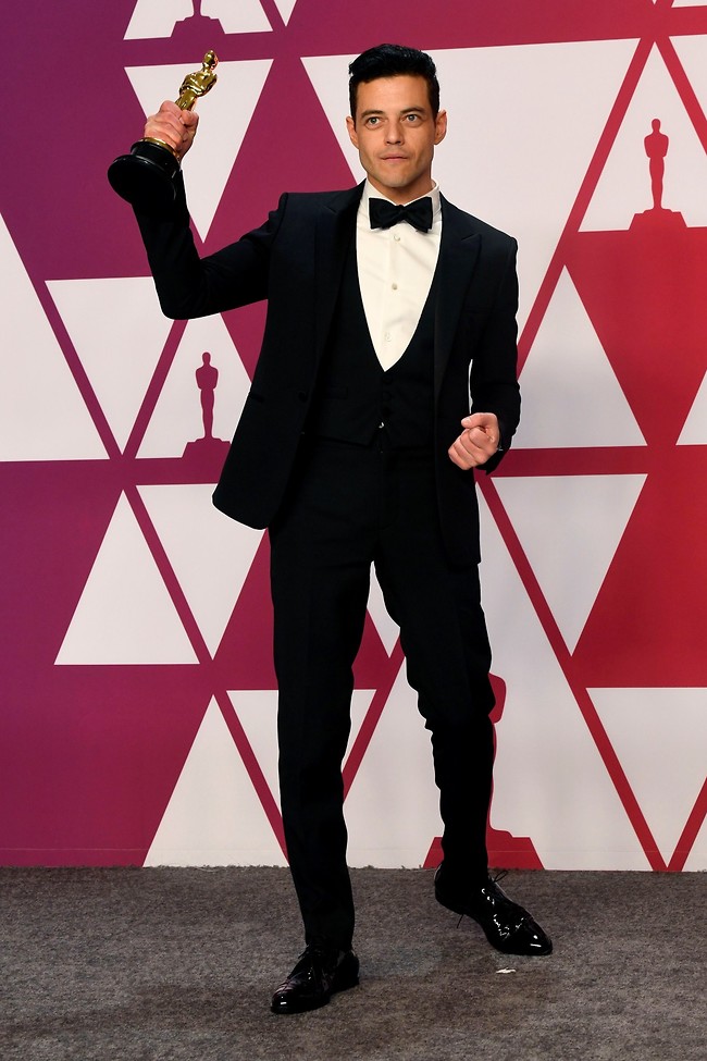 העיקר שאתם (אתה והפסלון) בסדר (צילום: Gettyimages) העיקר שאתם (אתה והפסלון) בסדר (צילום: Gettyimages)