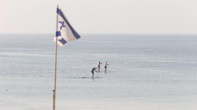 חוף גאולה בתל אביב (צילום: מוטי קמחי)