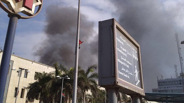 שריפה בתחנת רכבת בקהיר ()
