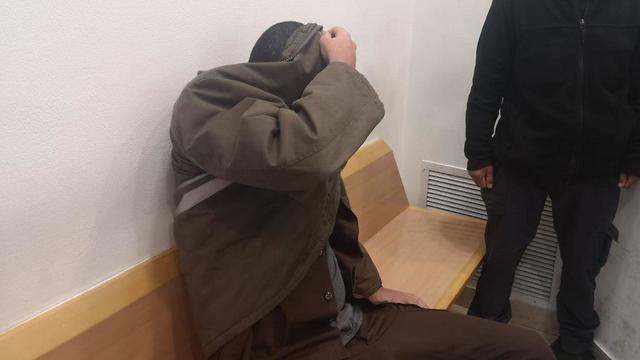 Террорист в зале суда. Фото: Хаим Горенштейн