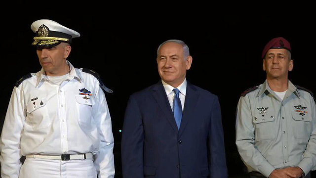 Вице-адмирал Шарвит, премьер-министр Нетаниягу и генерал-лейтенант Кохави на церемонии в Хайфе. Фото: Авиягу Шапиро