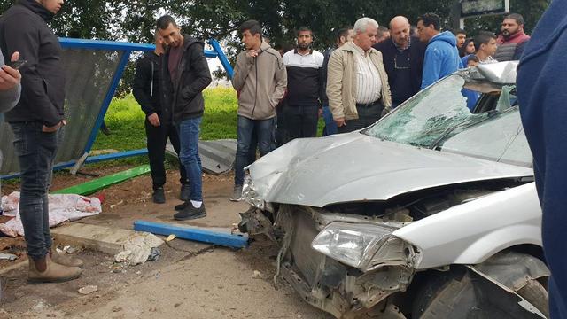 זירת התאונה ליד כפר ריינה (צילום: דוברות המשטרה)