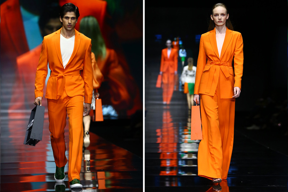 חליפות המכנסיים הרכות לו ולה מאפשרות מראה תואם לגבר ולאישה בצבע כתום תפוז, בגזרות נינוחות עם סקסיות מרומזת  (צילום: אלון פרס)