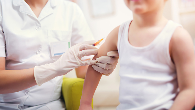 אילוס מחט חיסון חיסונים (צילום: shutterstock)