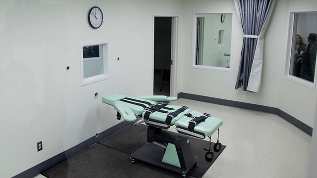 חדר הוצאה להורג ב כלא סן קוונטין קליפורניה (צילום: AP)
