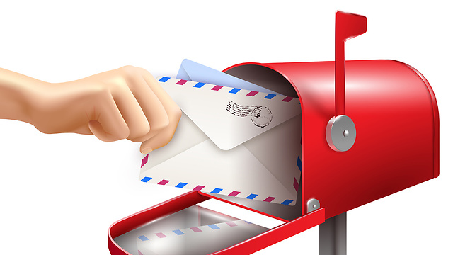 ספרד כפר תושבים מקבלים כסף מ אלמוני בתיבות דואר תיבת דואר (צילום: shutterstick)