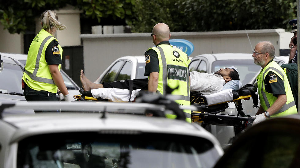 ירי במסגד בניו זילנד  (צילום: AP)