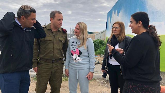 Командир дивизии "Газа" и мэр Сдерота с жителями города