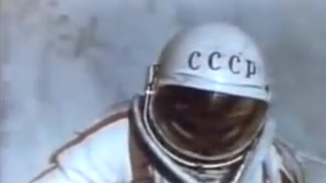 מתוך סרטון סובייטי שתיעד את הליכת החלל (צילום: מתוך יוטיוב)