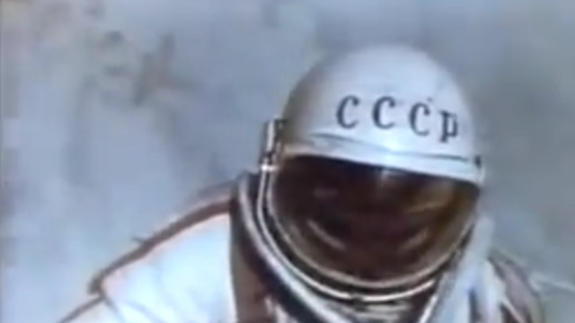 מתוך סרטון סובייטי שתיעד את הליכת החלל (צילום: מתוך יוטיוב)