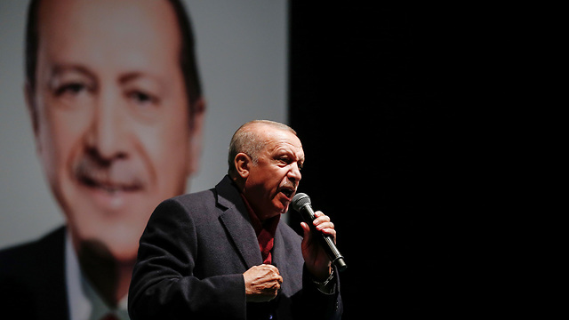 נשיא טורקיה רג'פ טאיפ ארדואן עצרת בחירות איסטנבול (Photo: AP)