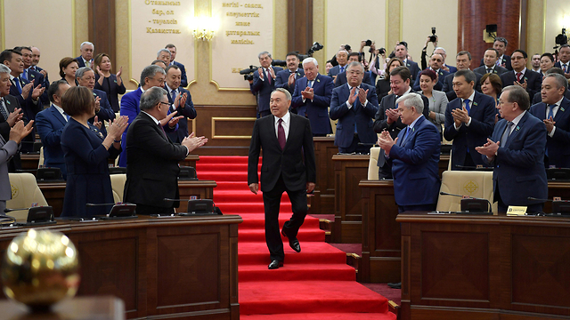 קזחסטן פרישת הנשיא נורסולטן נזרבייב קאסים ז'ומרט טוקאייב נשיא חדש (צילום:רויטרס)