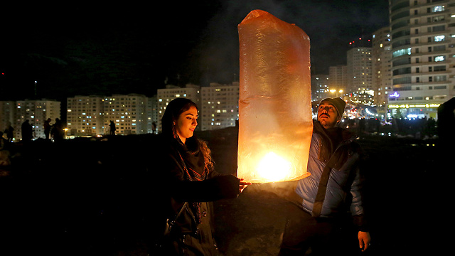 חגיגות שנה פרסית חדשה ב טהרן איראן (צילום: AP)
