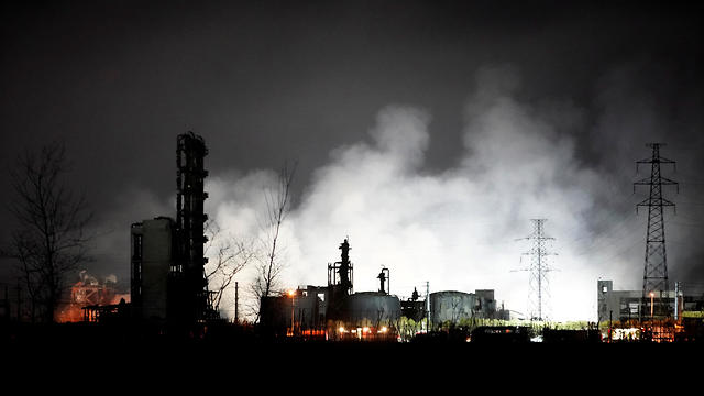 פיצוץ במפעל כימיקלים בסין (צילום: רויטרס)