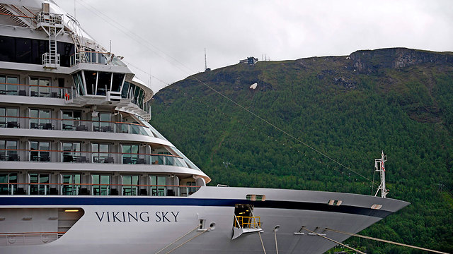 נורבגיה ספינת תענוגות נתקע בים 1,300 איש Viking Sky (צילום: AFP)