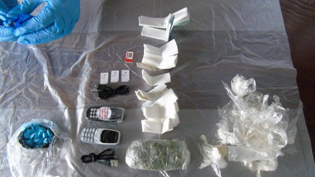 בריטניה הברחה סמים טלפונים בתוך חולדות חולדה (צילום: רויטרס, Ministry of Justice)