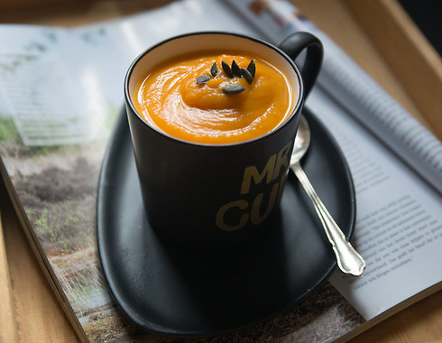מרק כתום עם מיץ תפוזים (צילום: אפרת מוסקוביץ)