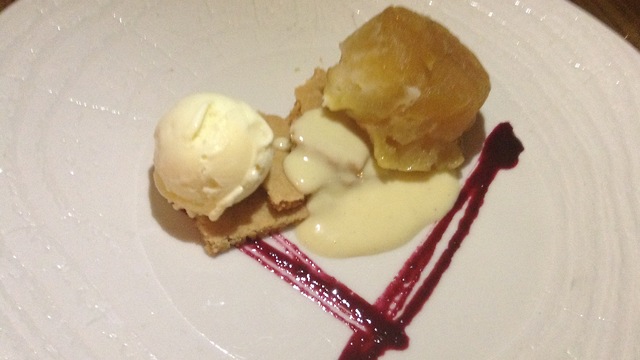 Nomi apple pie: Could not overcome the lack of dairy  (Photo: Buzzy Gordon)