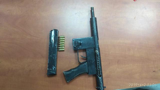 Home-made weapons seized by IDF troops in the West Bank overnight (Photo: IDF) (Photo: IDF Spokesperson's Unit  )