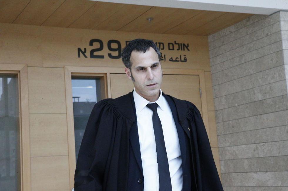 עורך דין שי רודה מייצג את החשוד (צילום: מוטי קמחי)