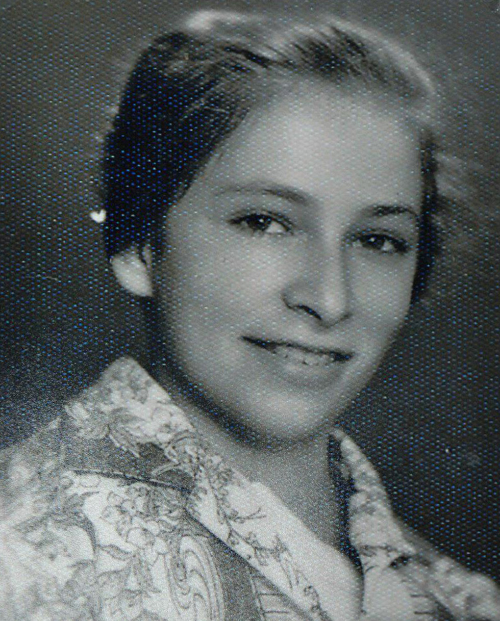 A young Nechama Rivlin