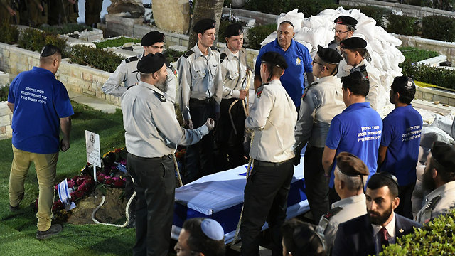 Похороны Захарии Баумеля на горе Герцля в Иерусалиме. Фото: Хорхе Новоминский