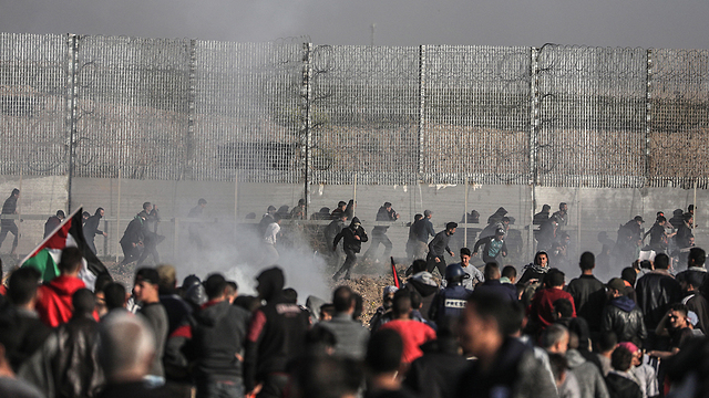 Demonstrations on the Gaza border (Photo: EPA)