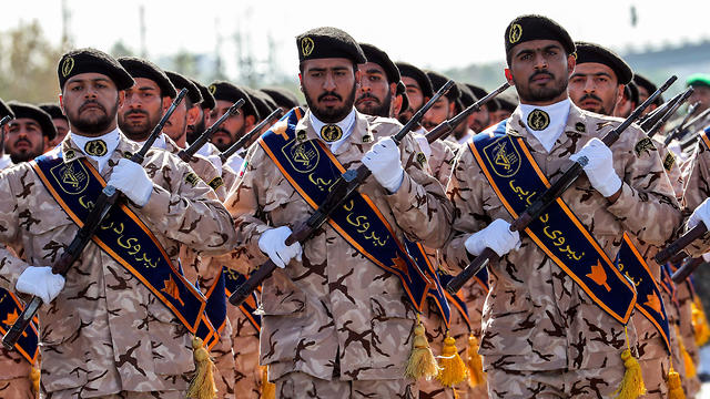משמרות המהפכה באיראן (צילום: AFP)