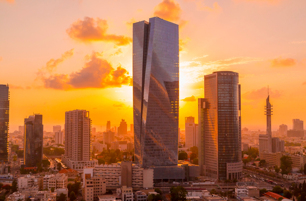מגדל עזריאלי שרונה בתל אביב (צילום: shutterstock)