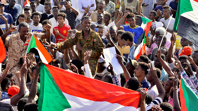 Celebrations in Sudan after Bashir is ousted (Photo: Reuters)
