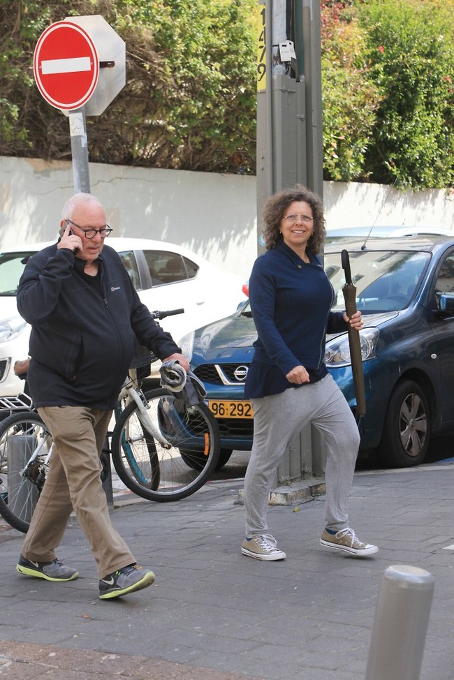 מנצל את החופשה (צילום: מוטי לבטון) מנצל את החופשה (צילום: מוטי לבטון)