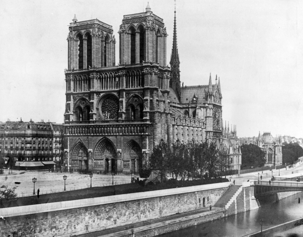 קתדרלת נוטרדאם בפריז (צילום: AP)