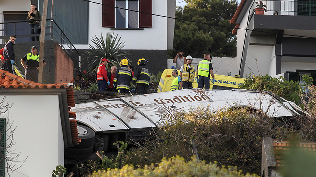  פורטוגל תאונת אוטובוס תיירים עשרות הרוגים (צילום: EPA)