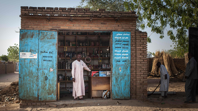 צ'אד מחנה פליטים של תושבים מ דרפור סודן (צילום: AFP)