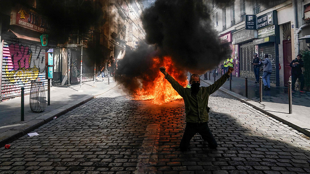 הפגנות פריז האפודים הצהובים מחאה הפגנה (צילום: AFP)