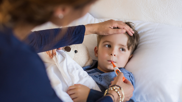 ילד חולה אילוסטרציה (צילום: Shutterstock)